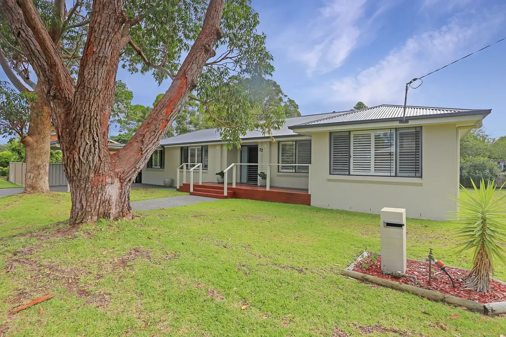 22 Albatross Avenue, Hawks Nest, NSW 2324