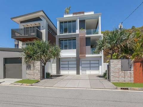 Unique Quad-Level Villa with Breathtaking Views in Sought-After Miami Locale - Furnished