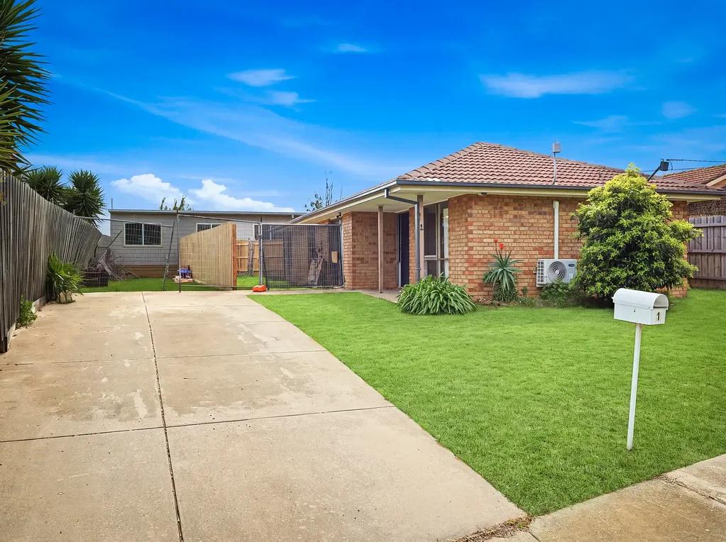 Comfort Home In Werribee