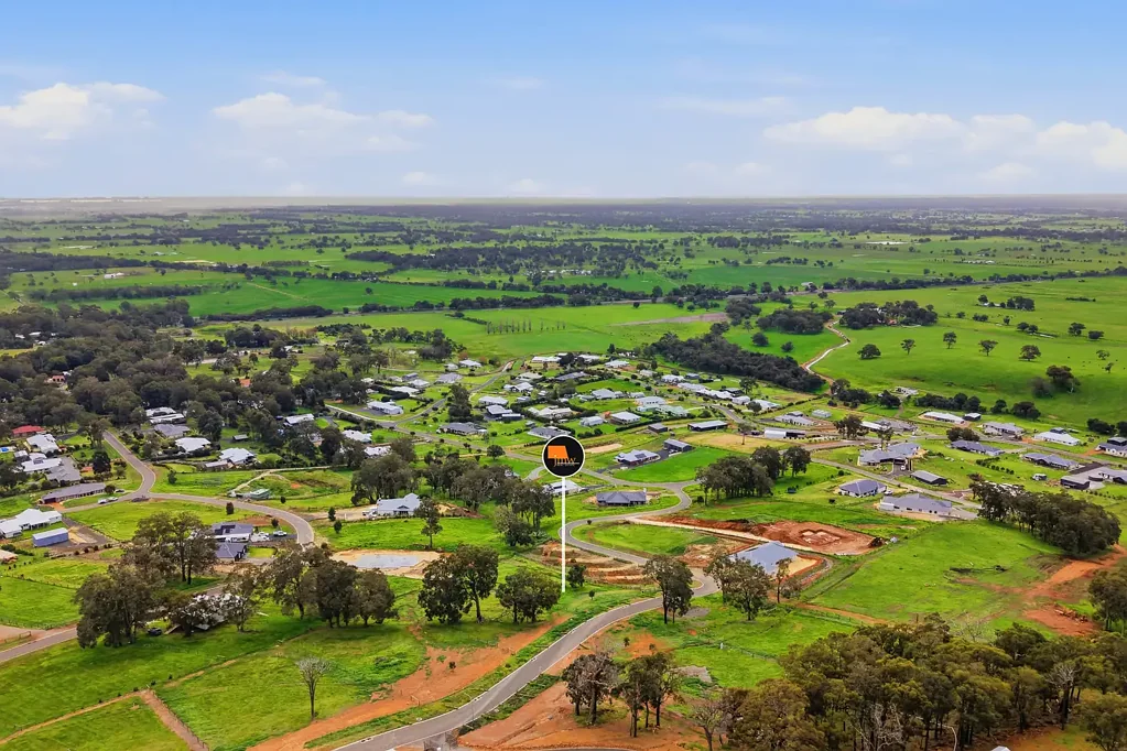 Roelands SPECTACULAR LIFESTYLE LOCATION WITH PICTURE PERFECT 180 DEGREE VIEWS