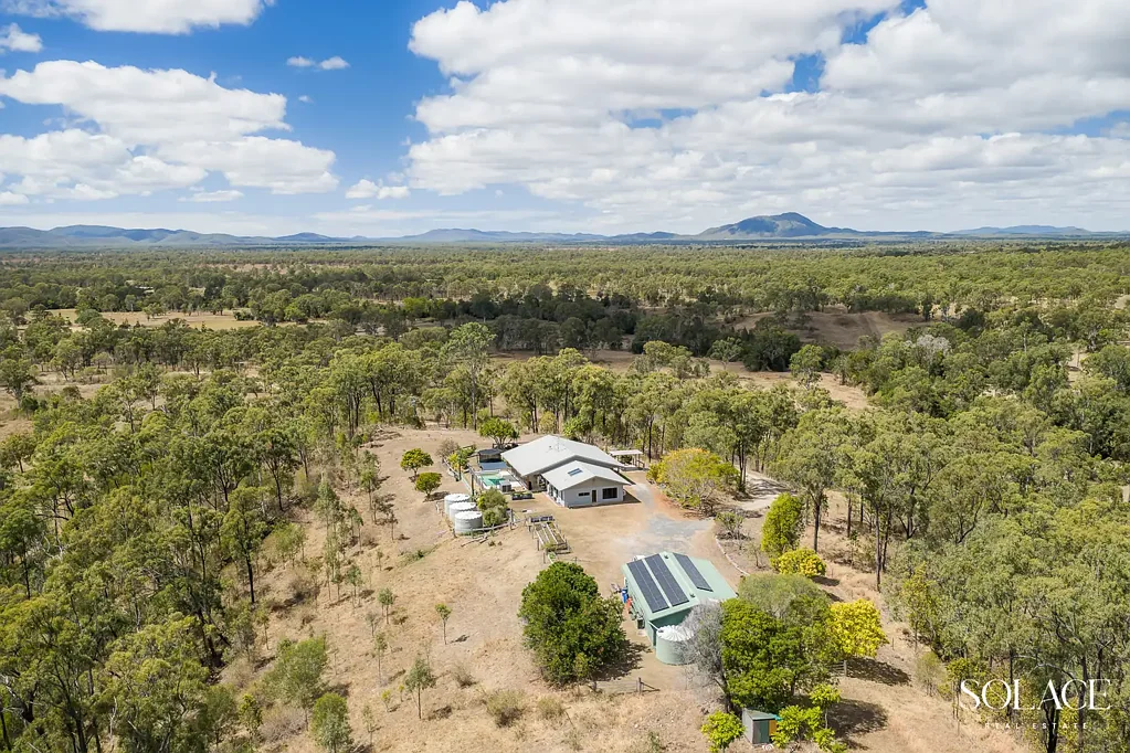 Bororen 3બેડરૂમ RURAL LIVING WITH MOUNTAIN VIEWS, SPACE & COMPLETE PRIVACY