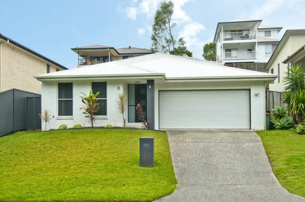 4 Bedroom Peaceful Home