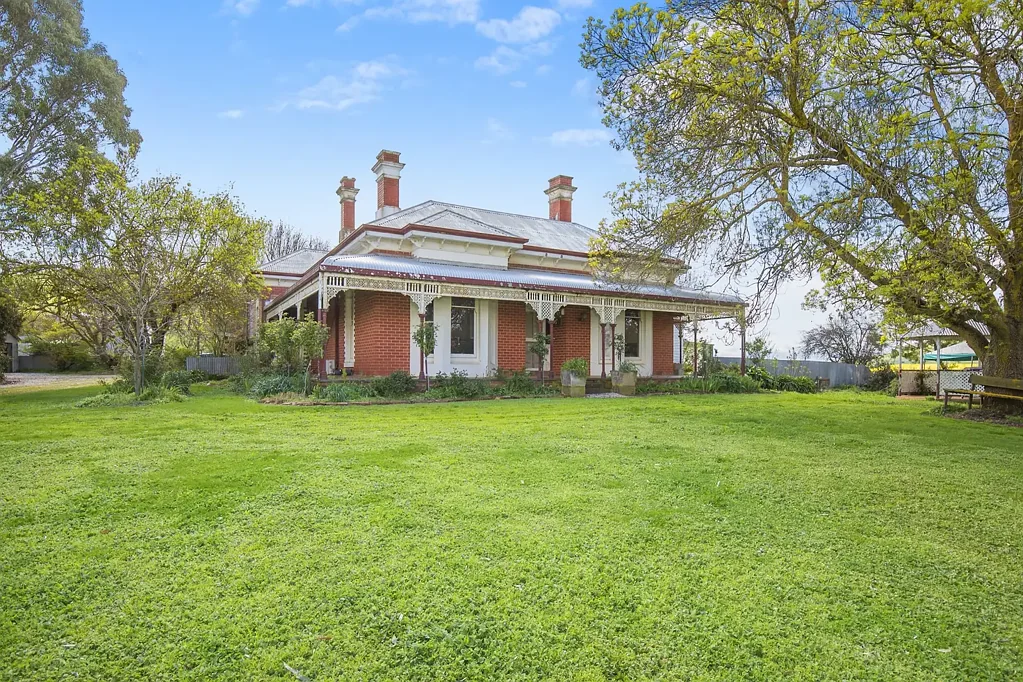 Smeaton 3غرفة نوم Moorookyle Park: Premier Equestrian Estate with Historic Charm