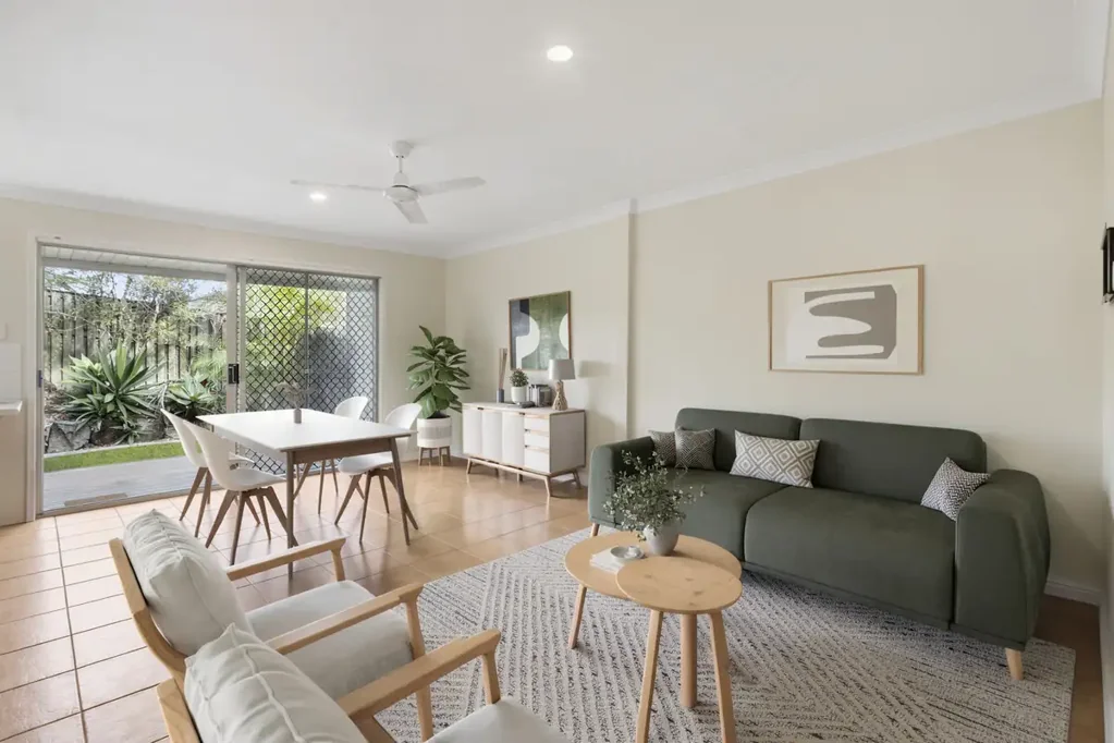 Nerang 3 Bedroom Spacious End-Position Townhouse in Secure Gilston Grange Estate
