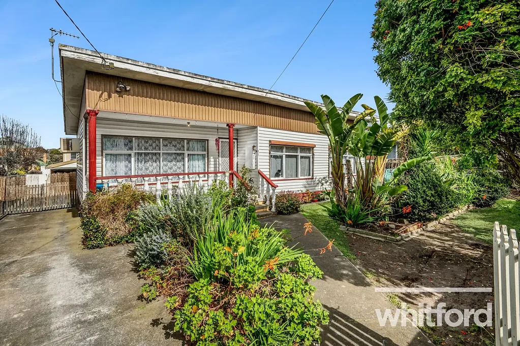 Newtown 3房  Prime 690m² Newtown Allotment: Live, Renovate, or Redevelop