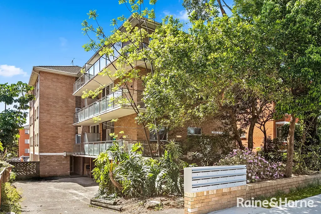 Kogarah 2ਬੈੱਡਰੂਮ Central Lifestyle in a Full Brick Block