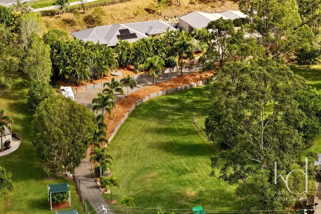 Burpengary 4ห้องนอน Luxurious Acreage Living Minutes from Everything
