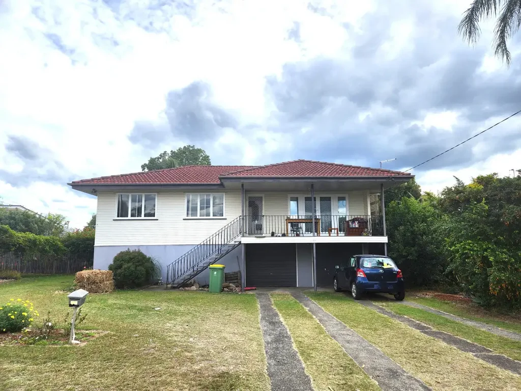 Spacious Family Home with Air Conditioning Throughout!