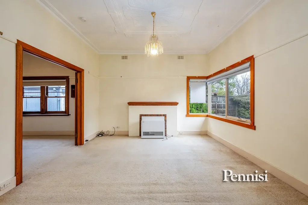 FOR LEASE BY PENNISI