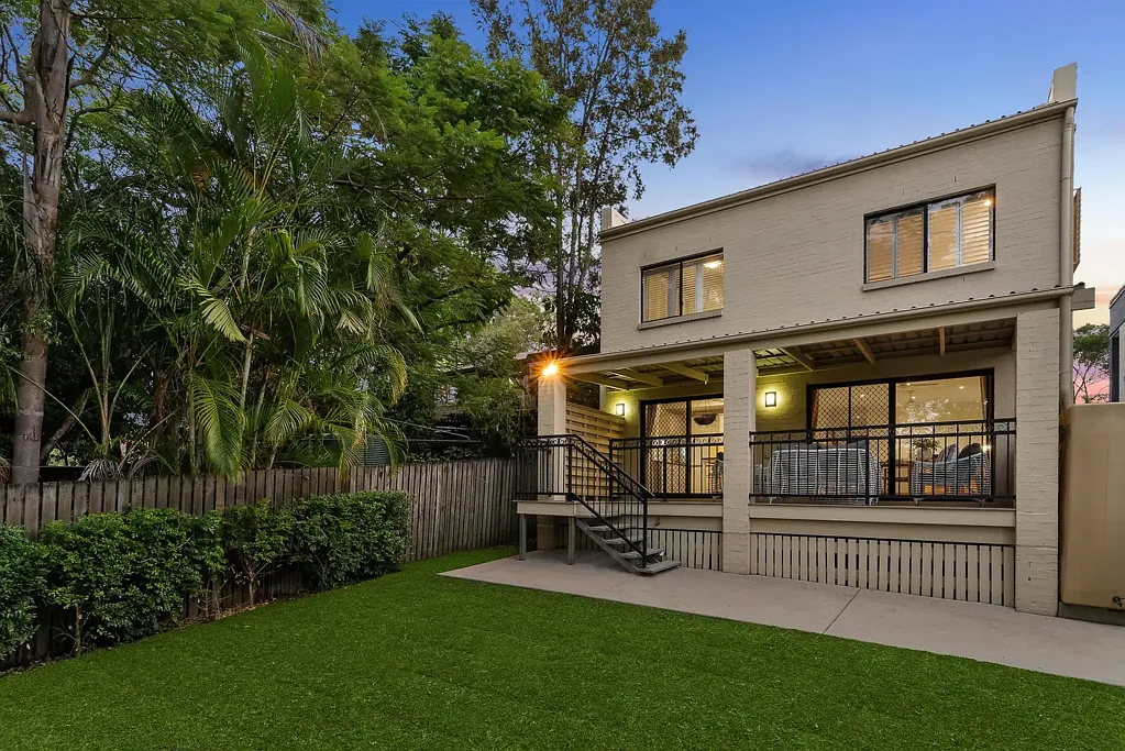32 Hepworth Street, Chapel Hill, QLD 4069