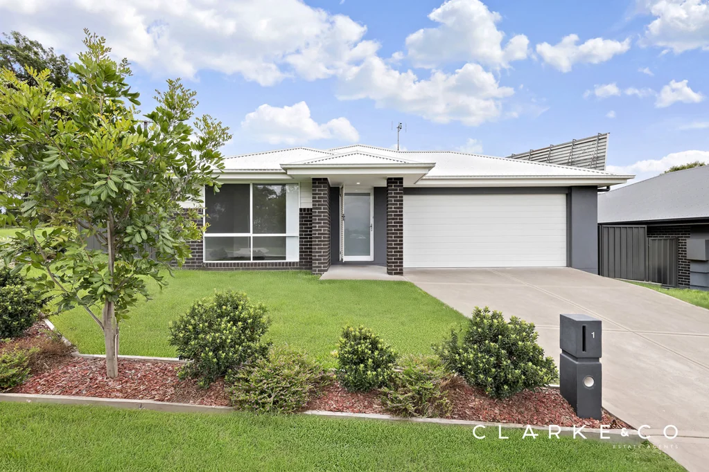 1 Augusta Close, Heddon Greta, NSW 2321