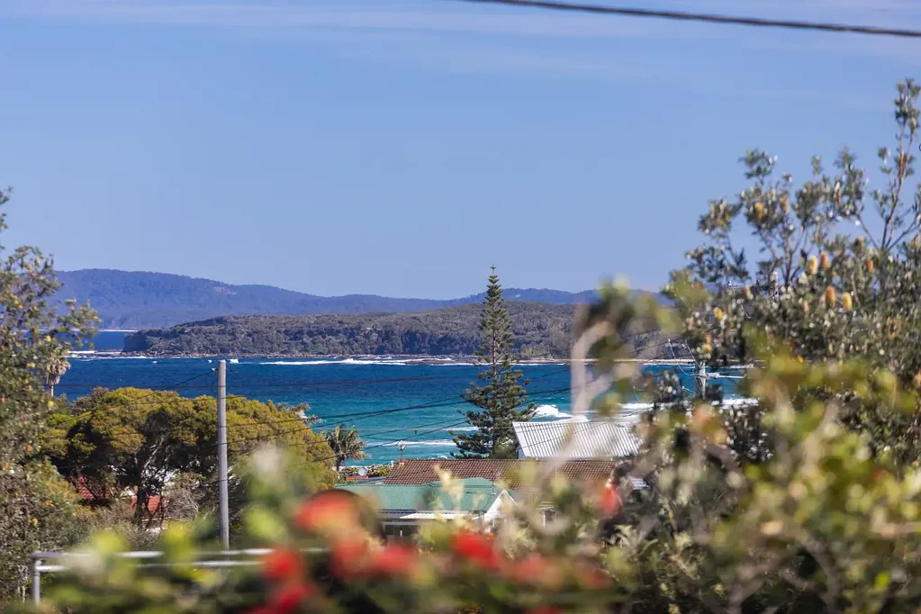 Ulladulla 3房  Ocean Views with Endless Potential