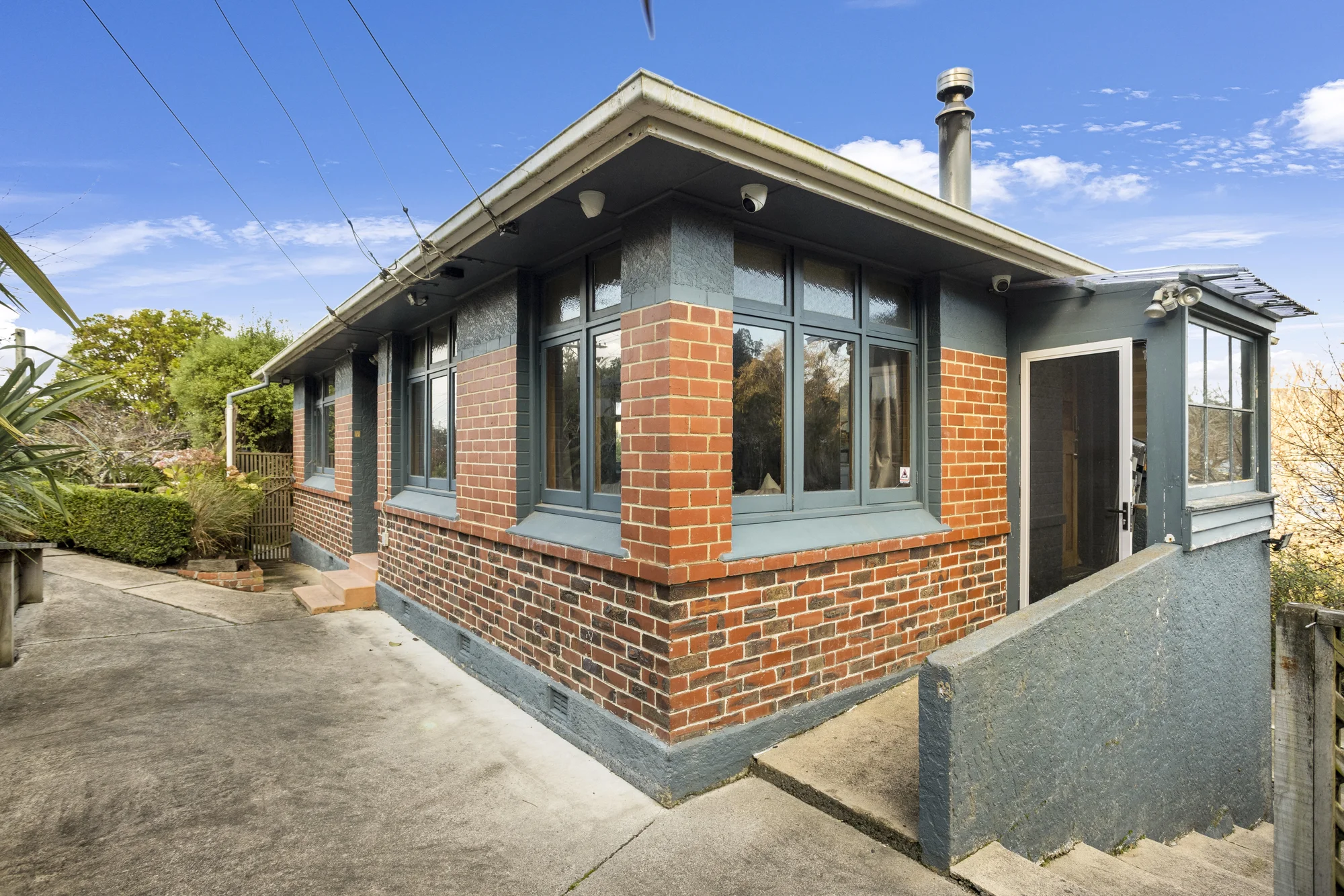 Saint Leonards 2 Bedroom A charming brick classic with harbour views