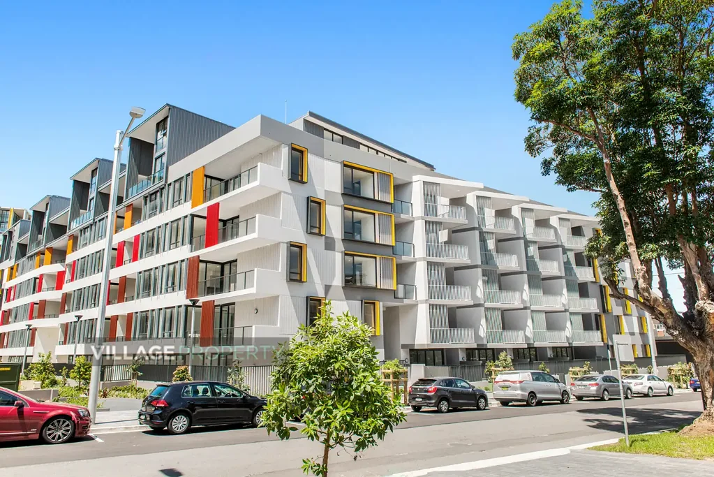 One Bedroom Apartments - Kingston Quarter