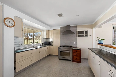 9 Ross Street, Nagambie, VIC 3608, 3 slaapkamers, 1 badkamers, House