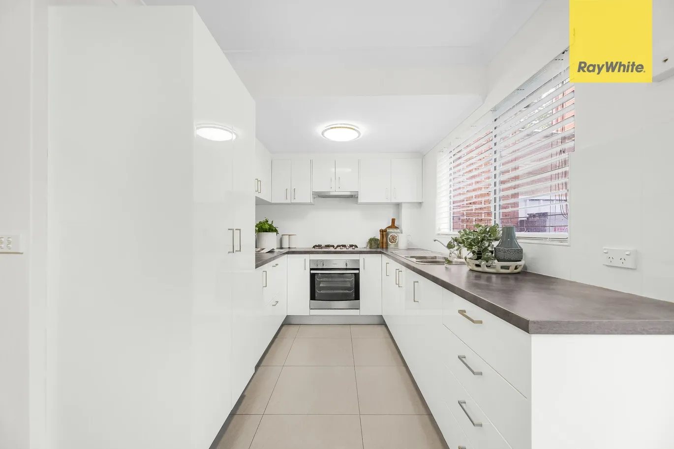 15 WIGRAM ST, HARRIS PARK NSW 2150, 0部屋, 0バスルーム, Townhouse