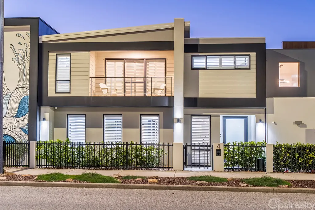 4 Palermo Cove, Secret Harbour, WA 6173