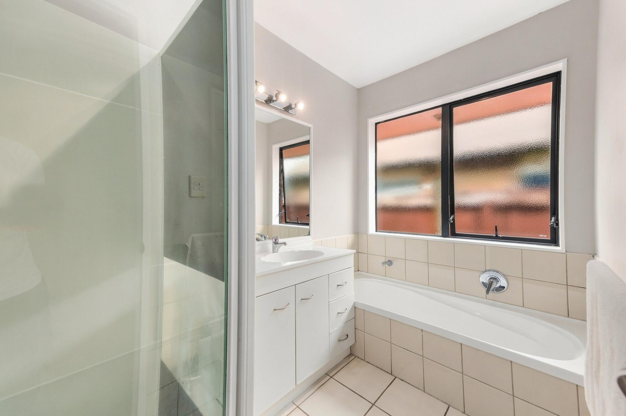 4 Anton Place, Takanini, photo 17
