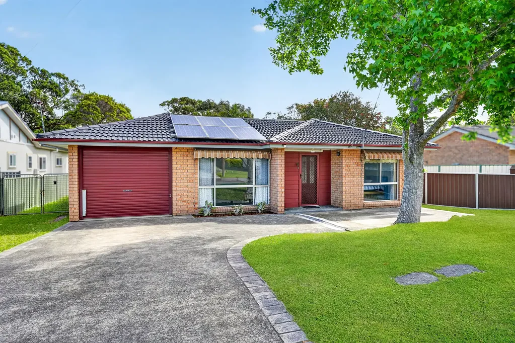 Killarney Vale 4房  Family Living with a Poolside Lifestyle