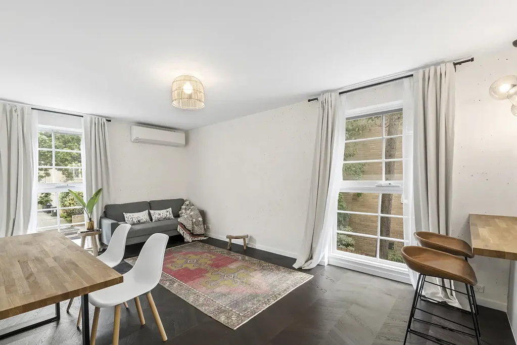 Quiet retreat, vibrant location