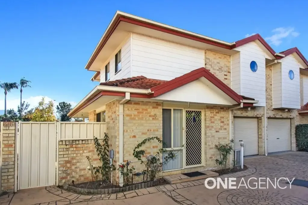 LOW-MAINTENANCE LIVING IN A CENTRAL DAPTO LOCATION