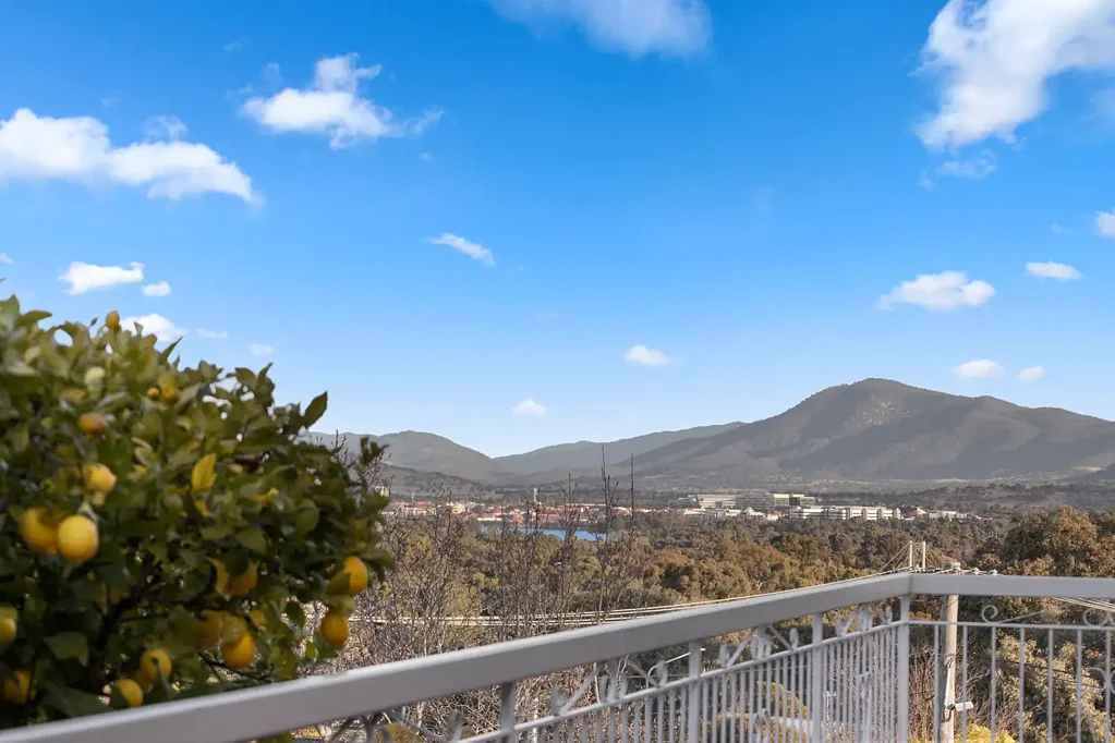 3 Lawrence Crescent, Kambah, ACT 2902
