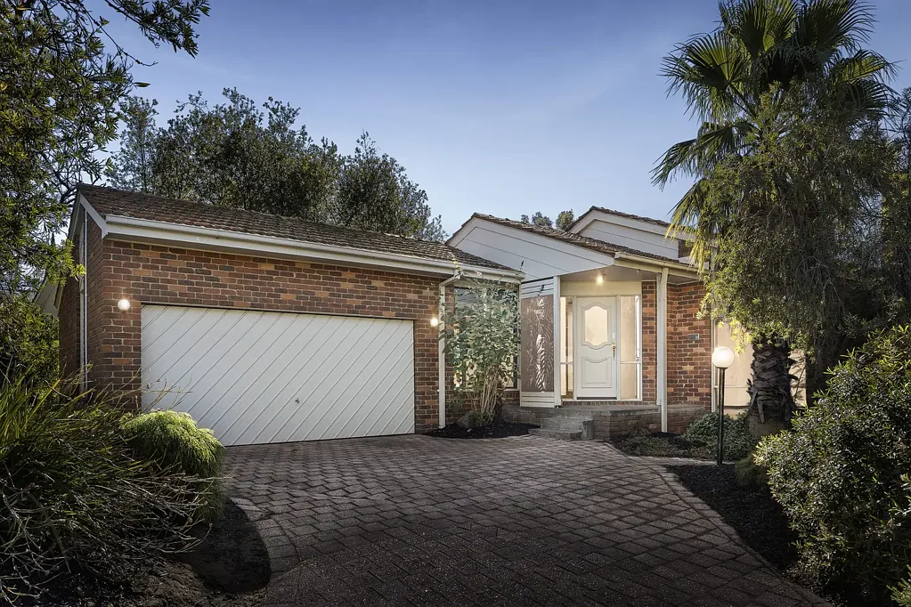 Sunbury 3部屋 Spacious Family Home with Multiple Living Zones
