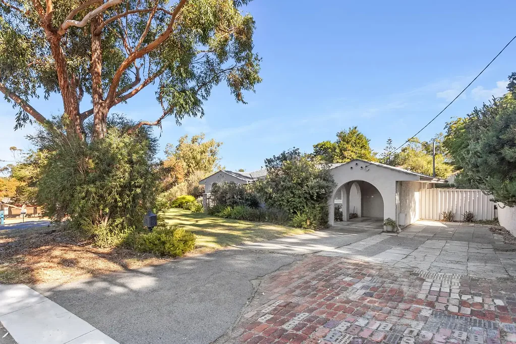 21 BATAVIA PLACE, Kallaroo, WA 6025