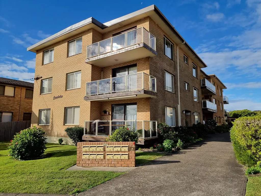 LAKESIDE LIVING AT ITS BEST IN THIS SPACIOUS UNIT!