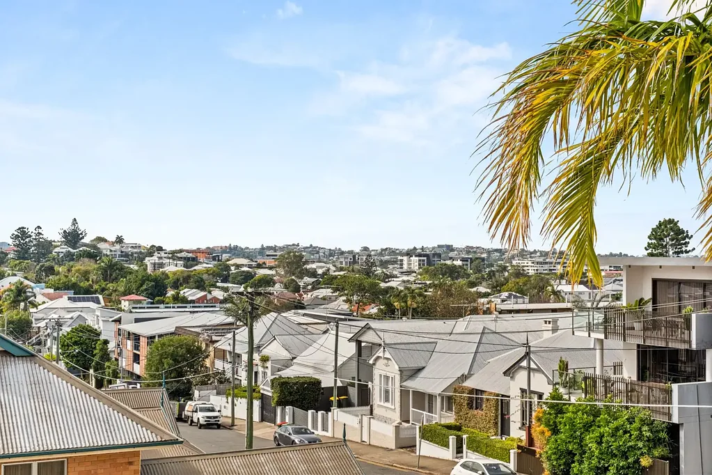 New Farm 2 Bedroom Boutique Renovated Apartment in the Vibrant Heart of New Farm