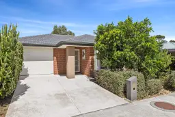 34 Yellow Avenue, Lara