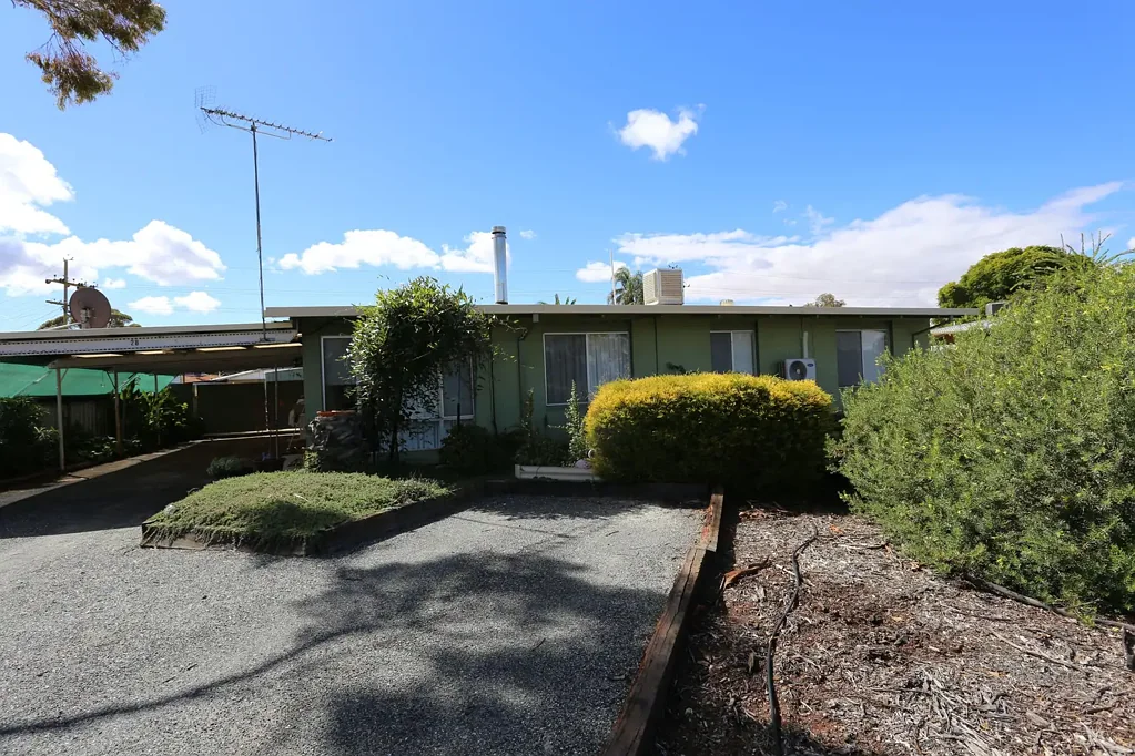 Kambalda West 3ਬੈੱਡਰੂਮ Immaculate Family Home ready to Move in and Enjoy!