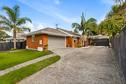 24 Millstream Drive, Henderson