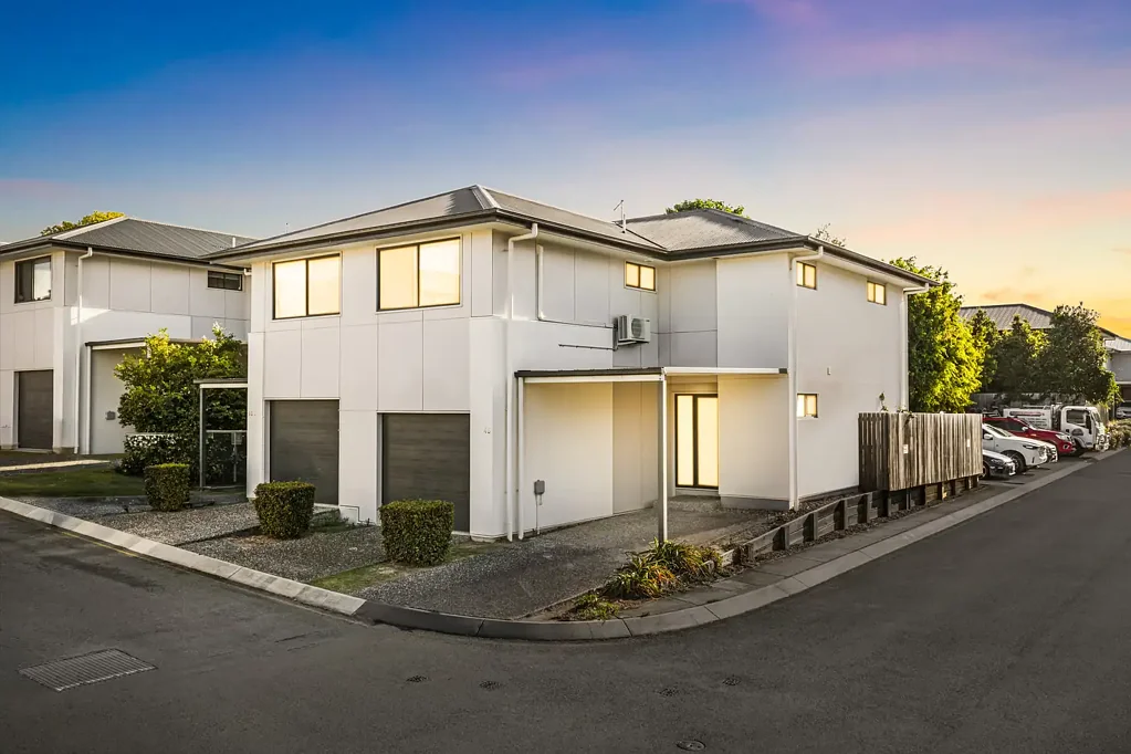Griffin 3Kwarto A Modern 3 Bedroom Townhouse Made for Easy Living in Griffin