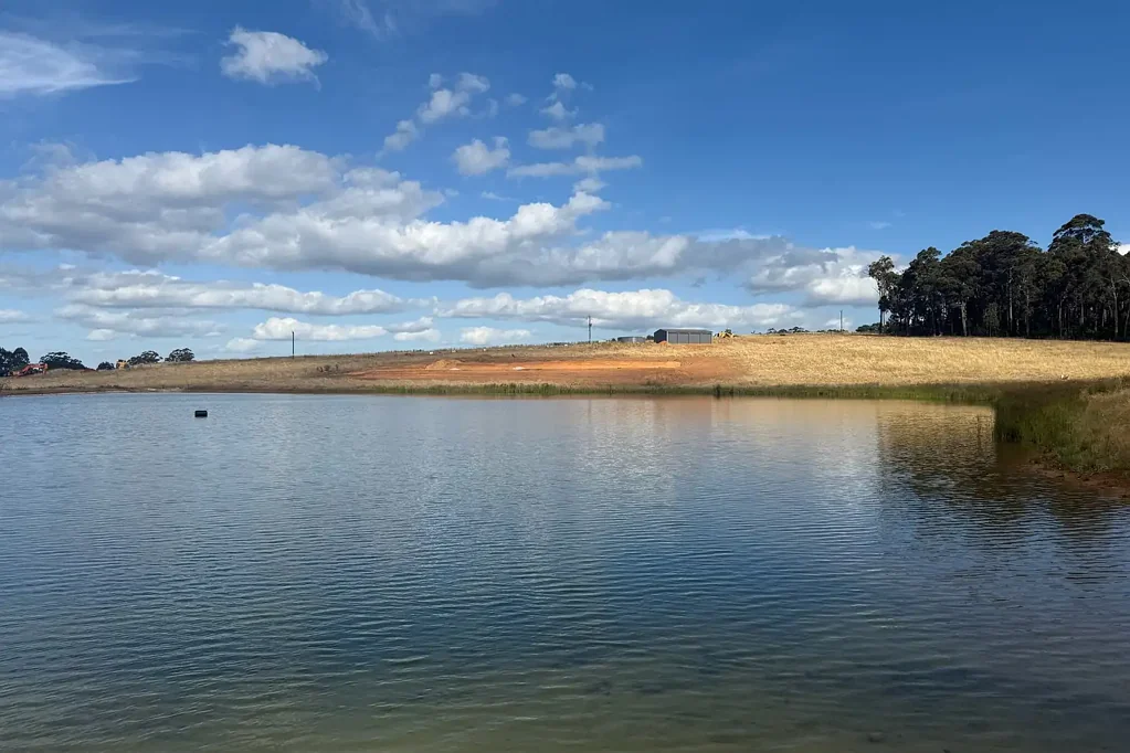 Middlesex  Down South Meadows 32.5956*HA ( 80.545* Ac)