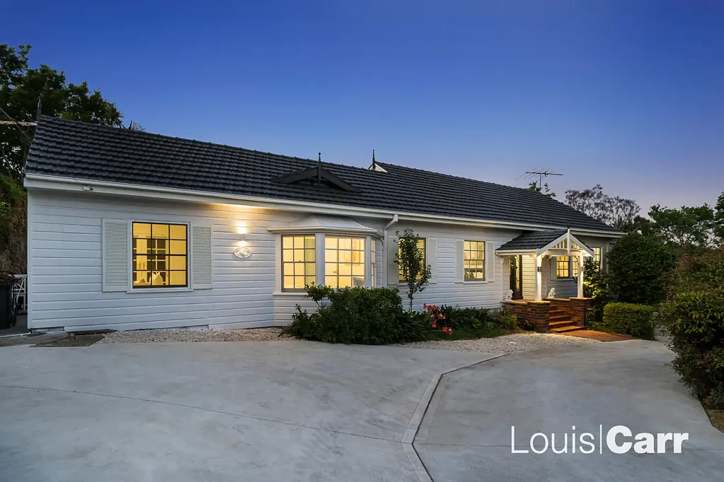 Beecroft 4房 北向阳光小屋 低维护单层布局 顶尖学区便利 时尚厨房ASKO电器 家庭娱乐露台 pergola 火烤 oven Ticks Every Box: Walk to Station & Bus, Zoned Beecroft Public School & Carlingford High/Cheltenham Girls