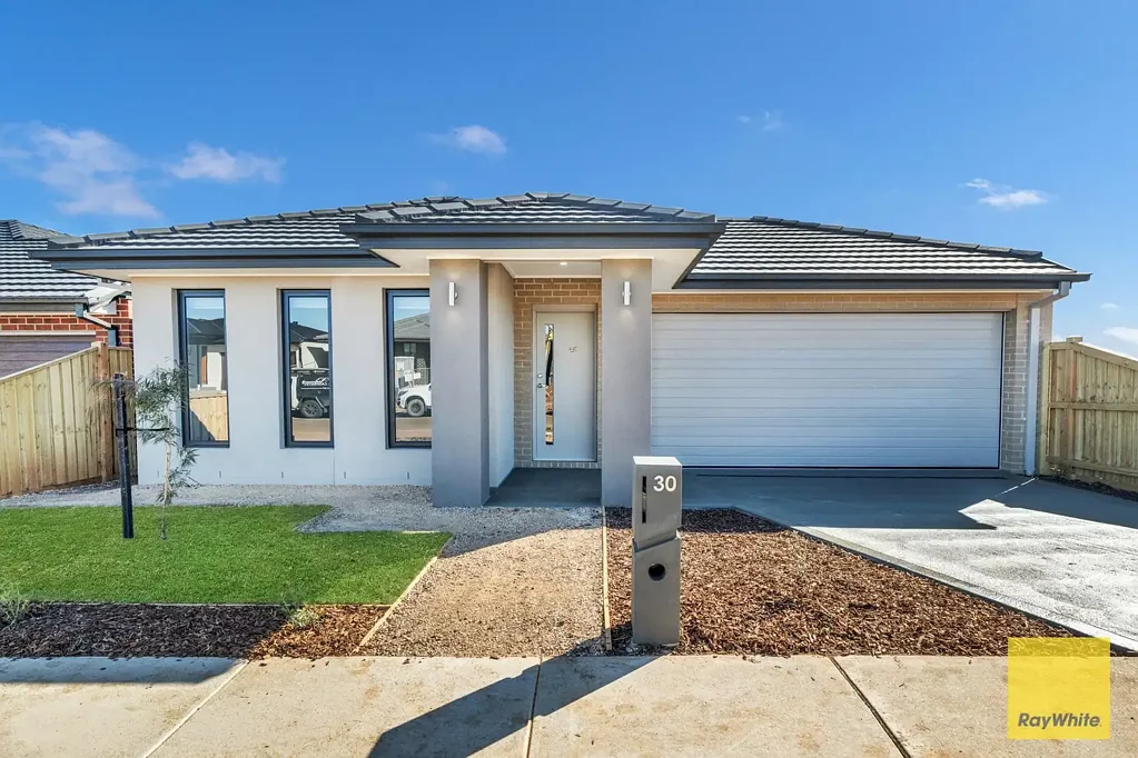 Stunning home in the heart of Grandview!