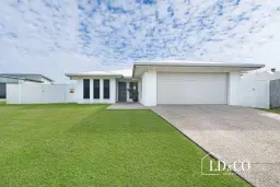 4 Highcrest Court, Bucasia