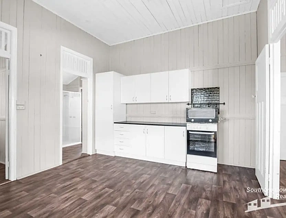 30 Canning Street, Warwick, QLD 4370, 2房, 1浴, House