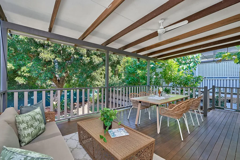Westcourt 2Phòng ngủ Queenslander Charm, Country Character & a Huge Deck