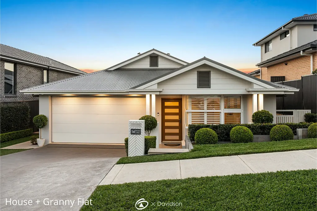 Denham Court 5Moenga Luxury Home With Granny Flat
