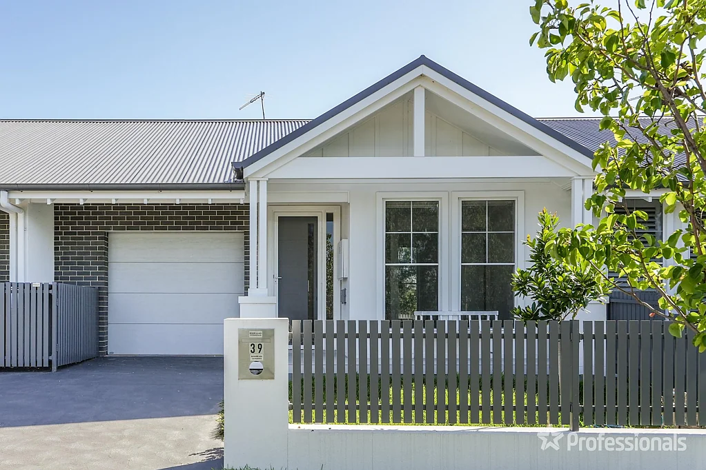 39 Wilhelm Pde, Catherine Field, NSW 2557