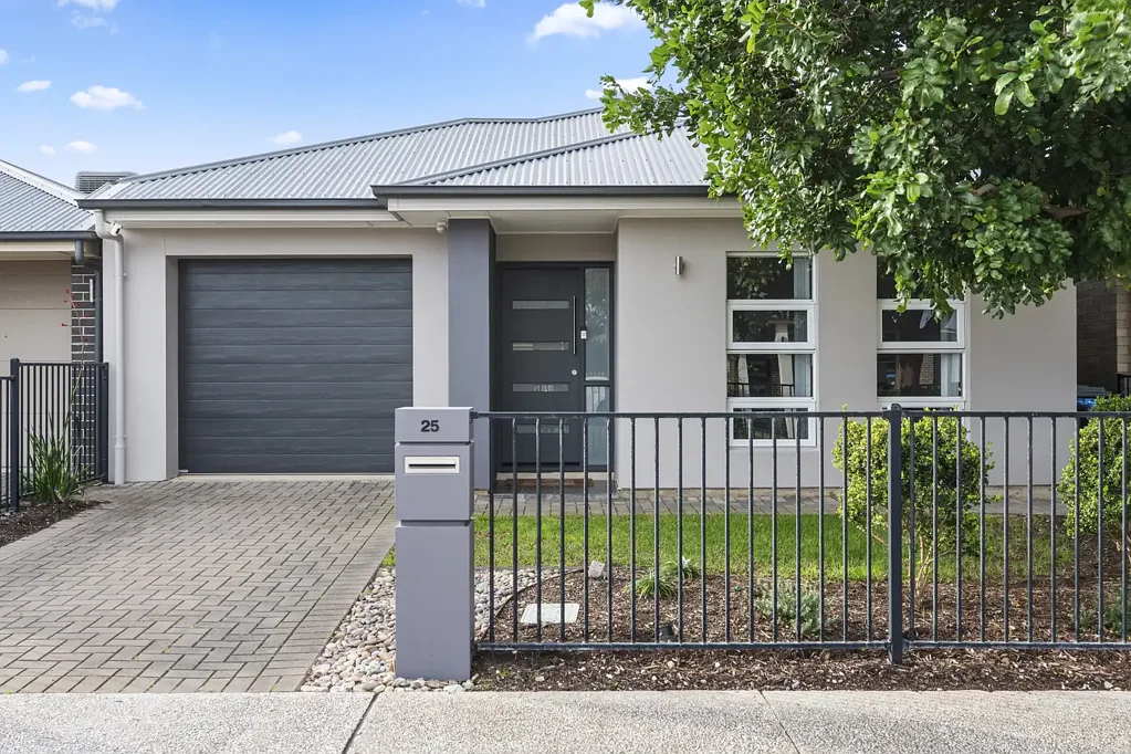 Largs North 4બેડરૂમ Affordable Prime Coastal Living with Four Bedrooms & Modern Comfort