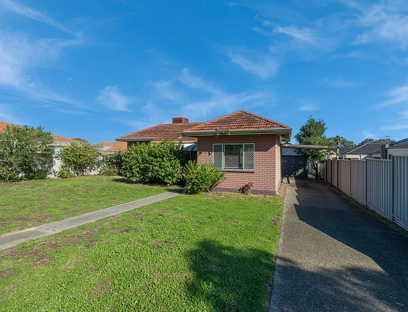 13 Hillsborough Drive, Nollamara, North East Perth, 3房, 1浴, House