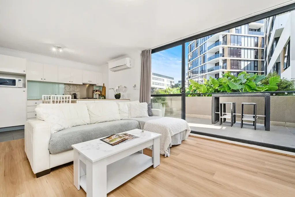 Dee Why 1બેડરૂમ CONTEMPORARY COURTYARD RETREAT