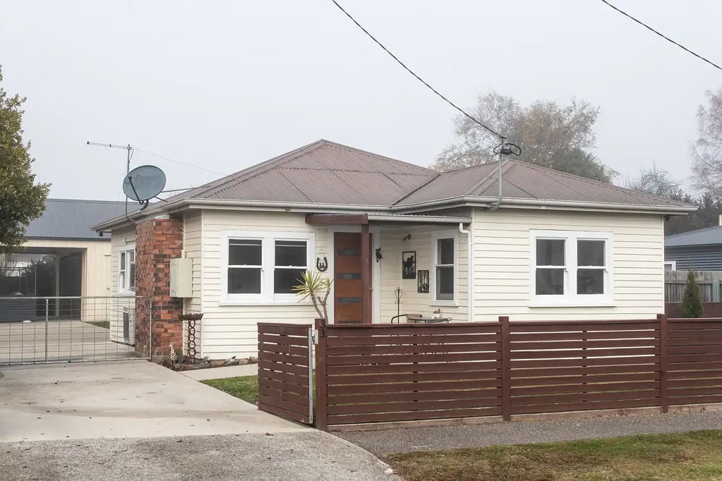 Carrick 2部屋 Character Cottage in Historic Carrick
