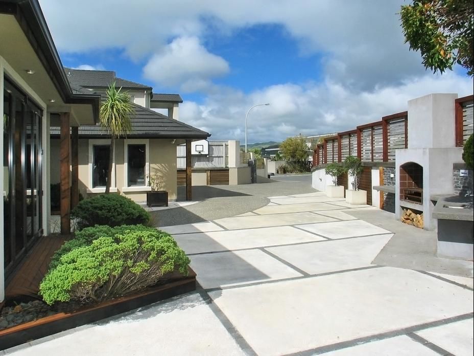 17 Saint Austell Close, Camborne, Porirua, 5 phòng ngủ, 0 phòng tắm