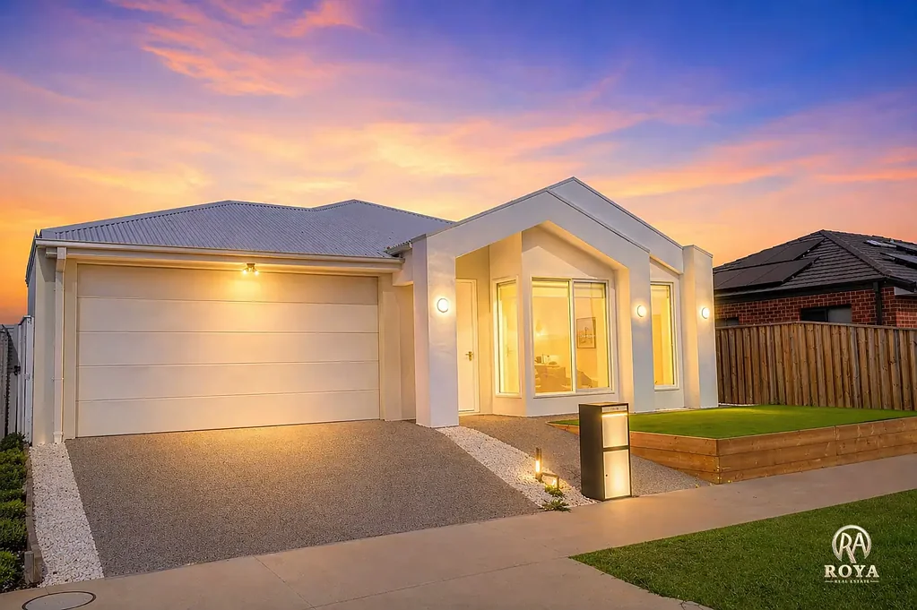 16 Maradona Boulevard, Deanside, VIC 3336