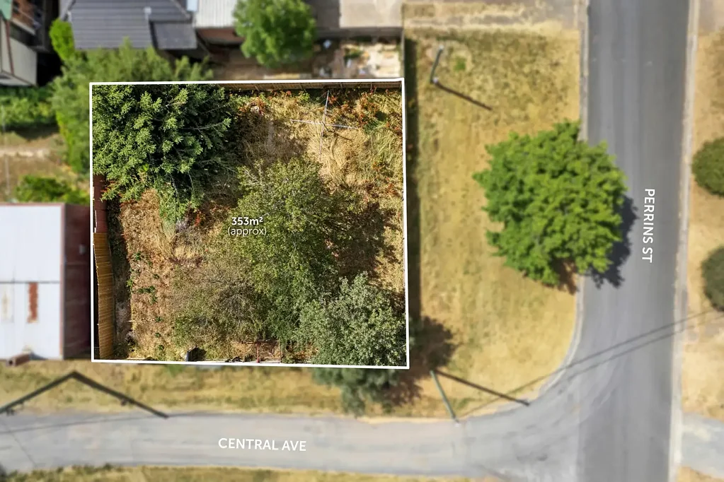 Daylesford  Rare Permit-Approved Opportunity – Lakeside Living, Walk to Town.