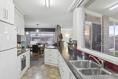 18 John Crescent, Colac, VIC 3250, 3 rūma, 1 rūma horoi, House